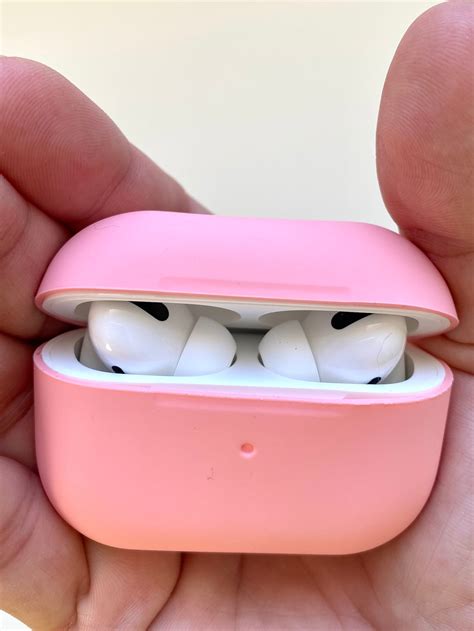 airpod case website.